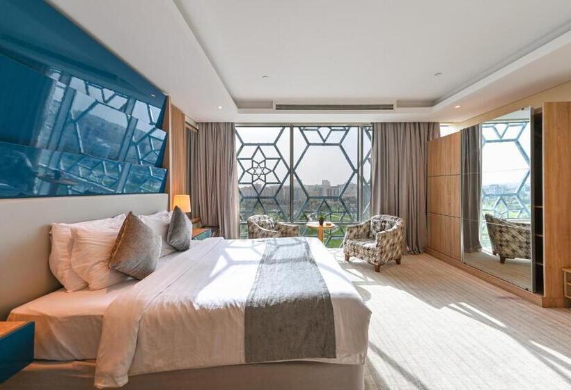 استودیو استاندارد با چشم‌انداز باغ, Al Mansour Suites