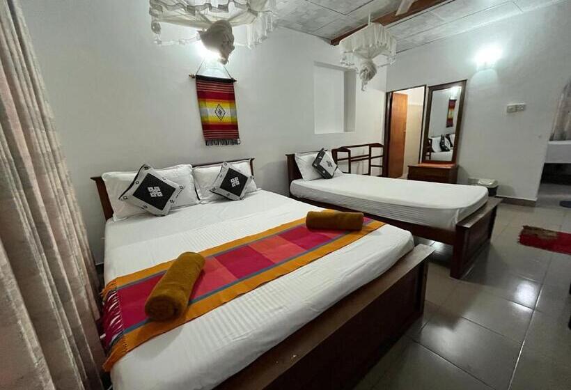 Standard Triple Room with Balcony, Crystal Lake Resort