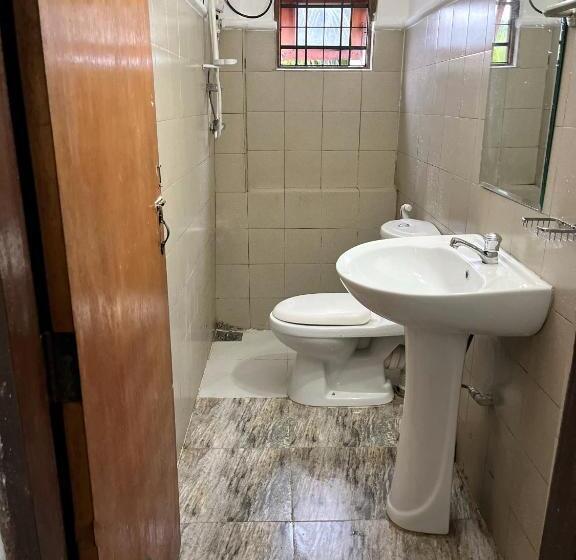 Standard Triple Room with Balcony, Crystal Lake Resort