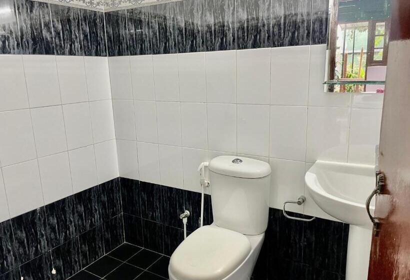 Standard Room, Crystal Lake Resort