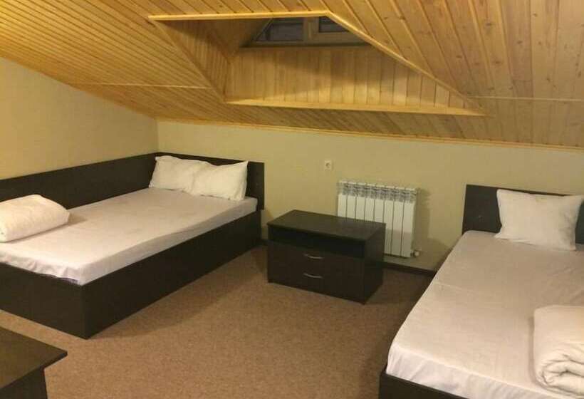 חדר משפחתי, David Bek