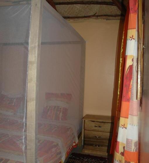 بانگلوی استاندارد, Le Calao Du Lac Rose