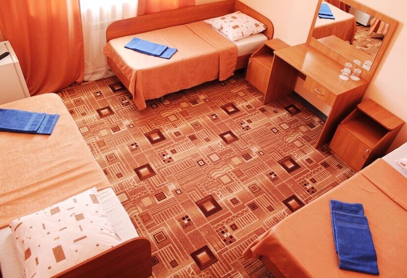 Номер Стандарт Трехместный, Orchestra Horizont Gelendzhik Resort