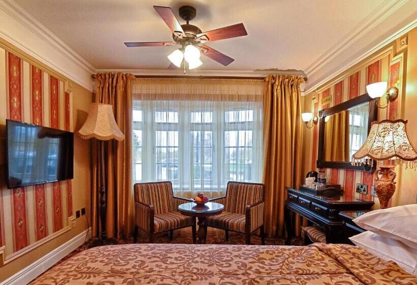 חדר סופריור, Riverside Inn