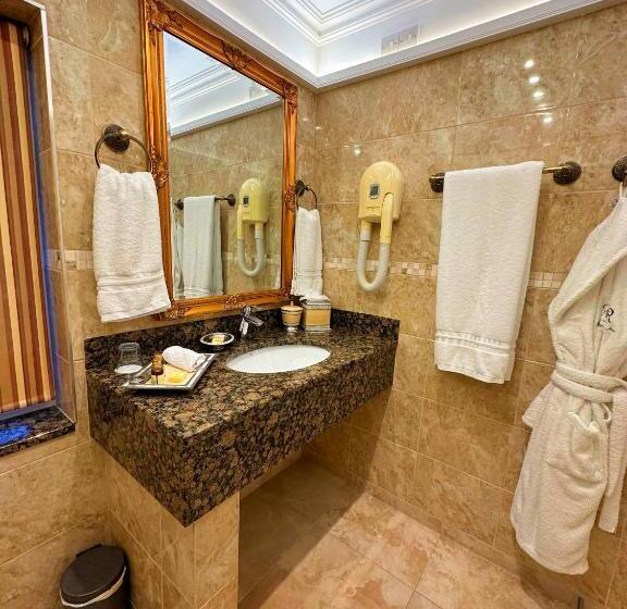 חדר דלוקס יחיד, Riverside Inn