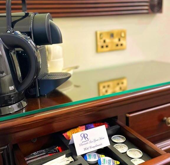 חדר סטנדרט, Riverside Inn