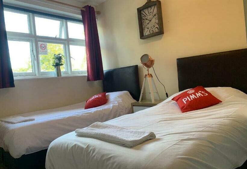 غرفة قياسية, The Crafty Cow