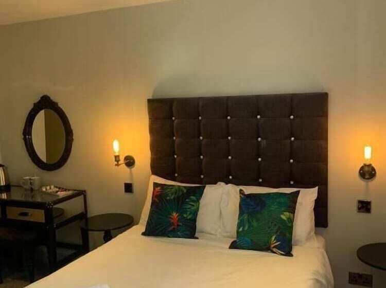 חדר סופריור, The Malthouse