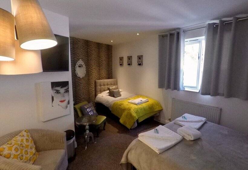 חדר סופריור, The Malthouse