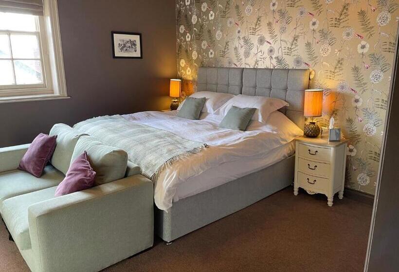 プレミアム4ベッドルーム, The Plume Of Feathers