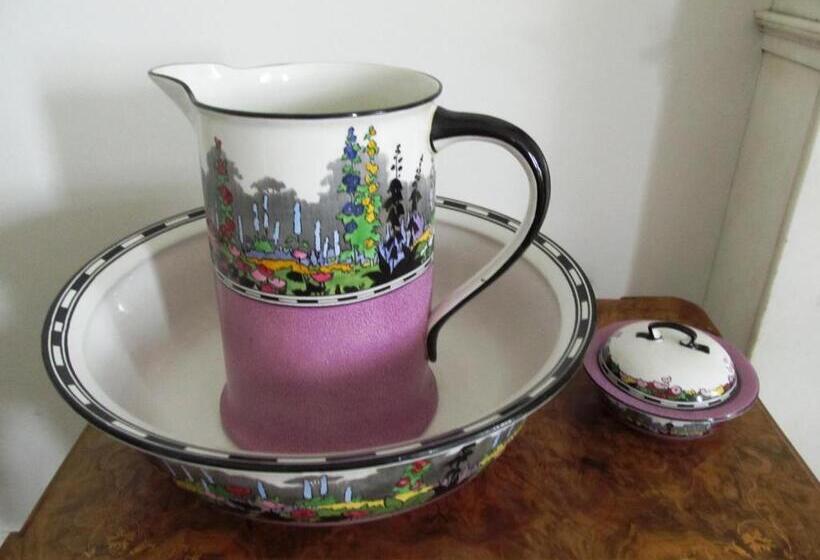 غرفة ديلوكس, The Townhouse