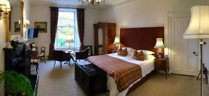 デラックスルーム, The Townhouse