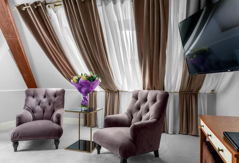Полулюкс, Villa Kadashi Boutique