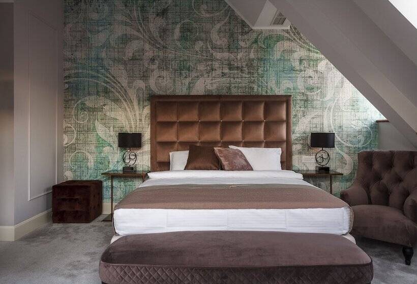 سوییت جونیور, Villa Kadashi Boutique