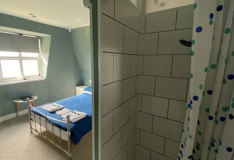 Номер Стандарт Вид на Море, Westward Ho