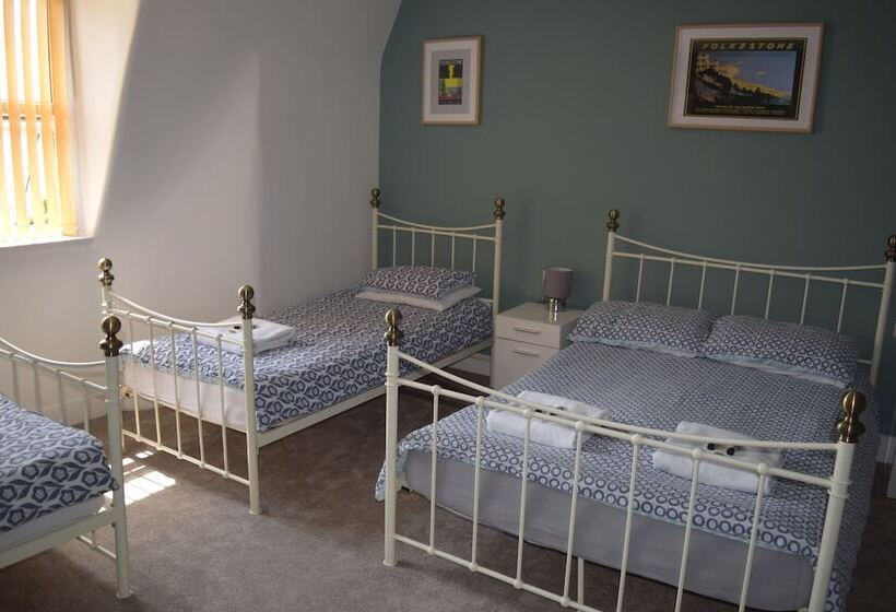 Семейный Номер, Westward Ho