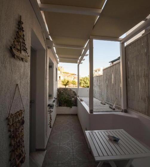 غرفة سوبيريور, Anerousses