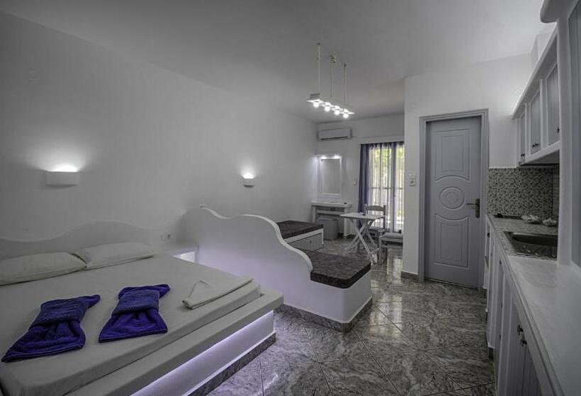 إستوديو سوبيريور, Anerousses