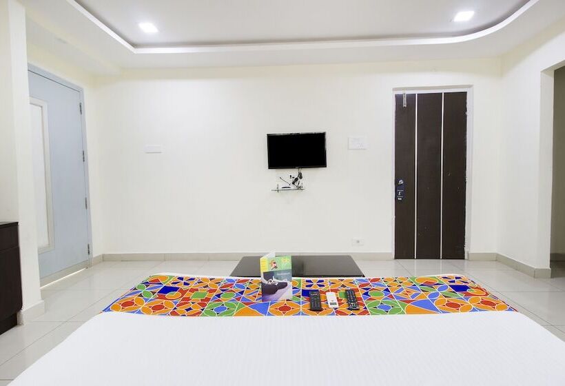 デラックスルーム, Fabhotel Siri Inn Madhapur