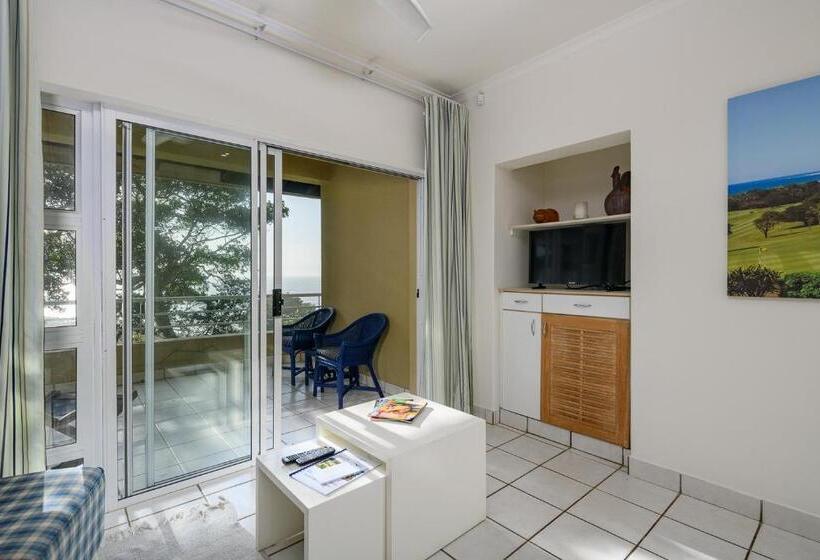 جناح جونيور, Albatross Guesthouse