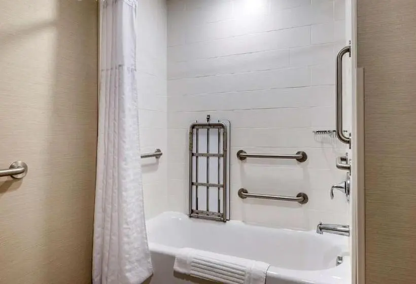 身障者適用スイートルーム, Comfort Suites Columbus Airport