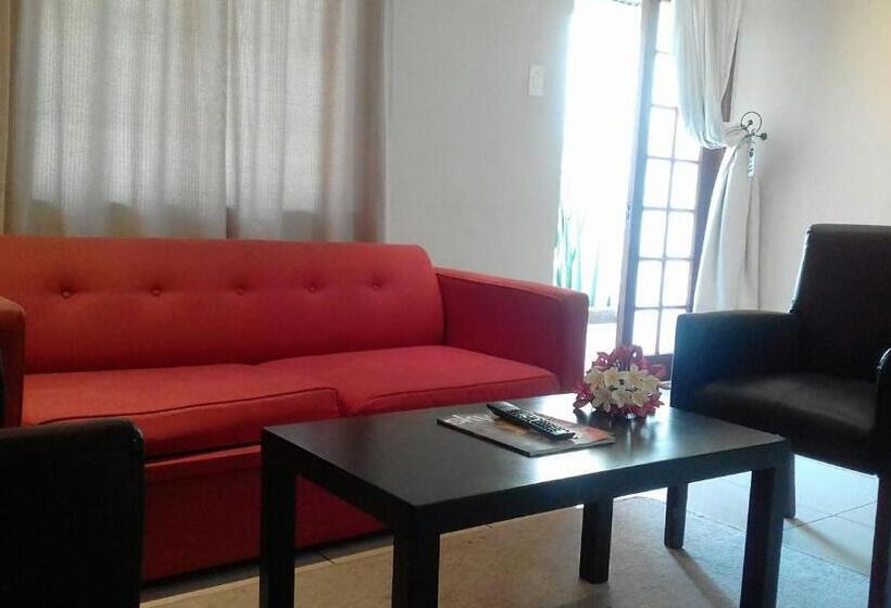 חדר משפחתי נוף לגינה, Cu Guest House