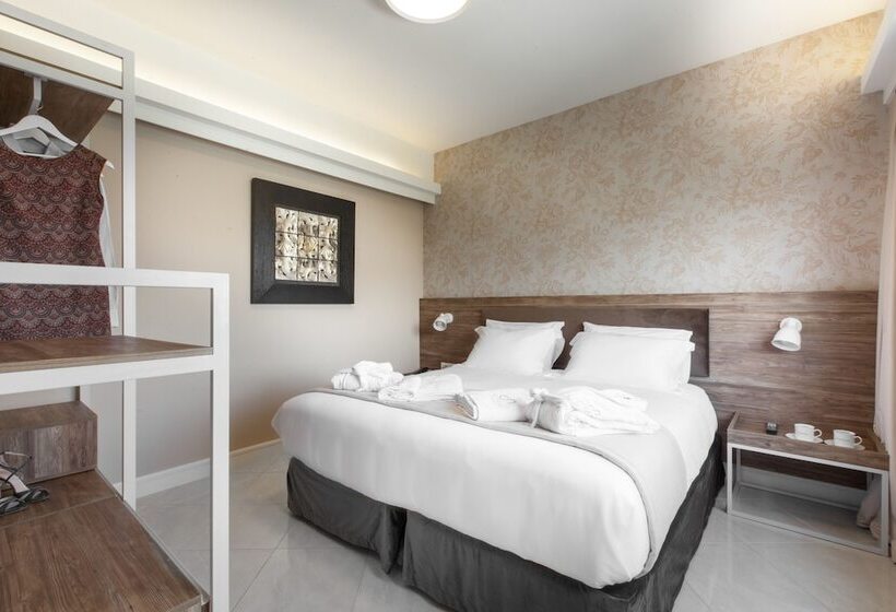 Полулюкс, Garden City Resort