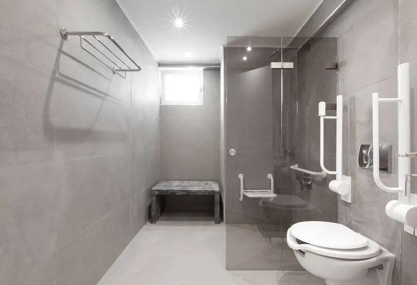 اتاق استاندارد برای معلولان, Garden City Resort