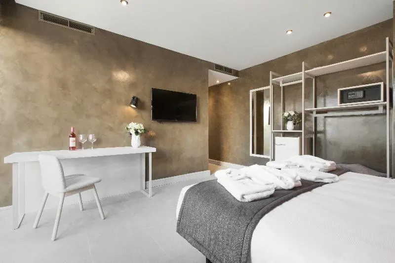 اتاق استاندارد, Garden City Resort