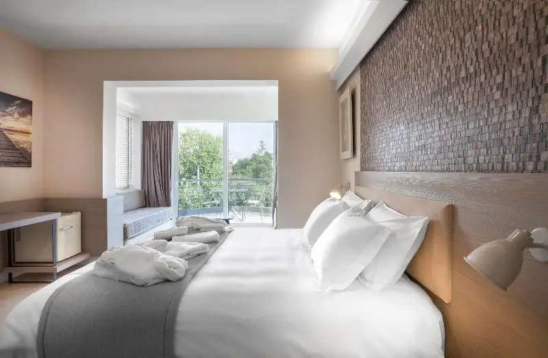 سوییت جونیور سوپریور, Garden City Resort