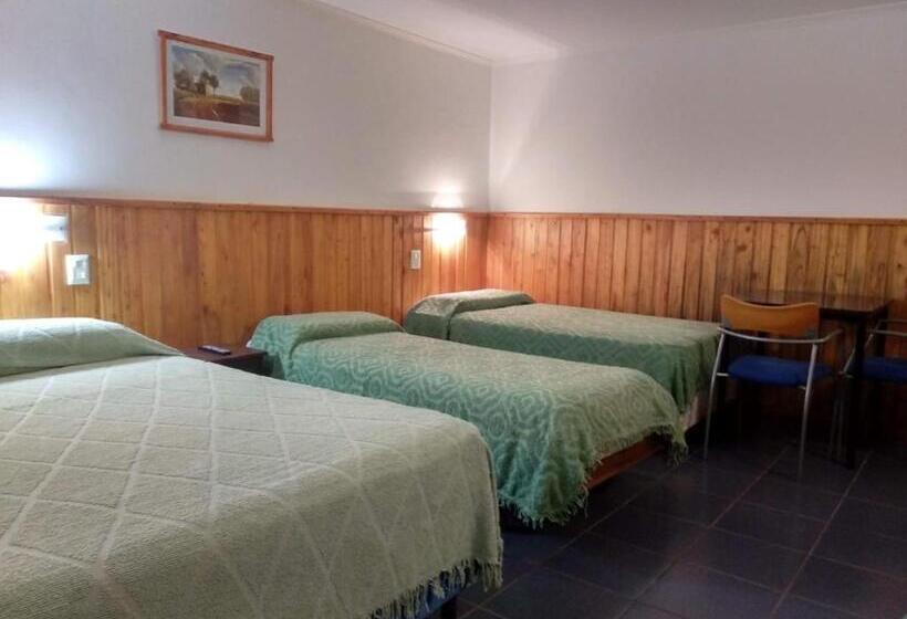 غرفة قياسية رباعية, Hostería La Cabaña