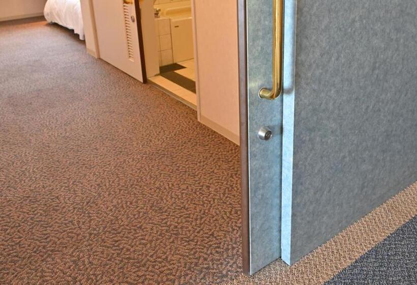 Quarto Standard para Deficientes, Kochi Kuroshio