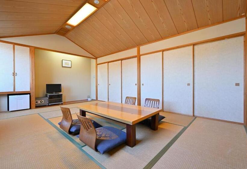 Quarto superior, Kochi Kuroshio