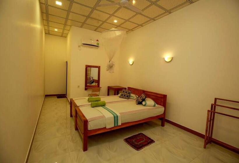 Standard-huone Parveke, La Safari Inn Tissamaharama
