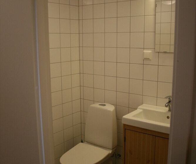 管理人员工作室, Lilla Huset På Slätten B&b