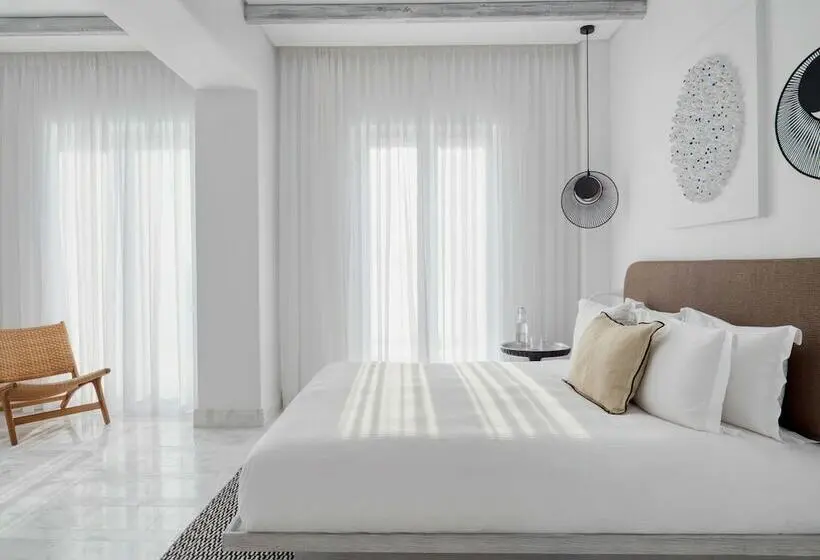 Sviitti Uima-allas, Mykonos Riviera Hotel & Spa, A Member Of Small Luxury Hotels Of The World