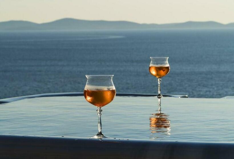 ハイドロマッサージバス付きジュニアスイート, Mykonos Riviera Hotel & Spa, A Member Of Small Luxury Hotels Of The World