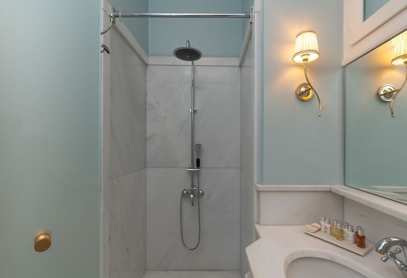 Junior Suite, Noble Suites