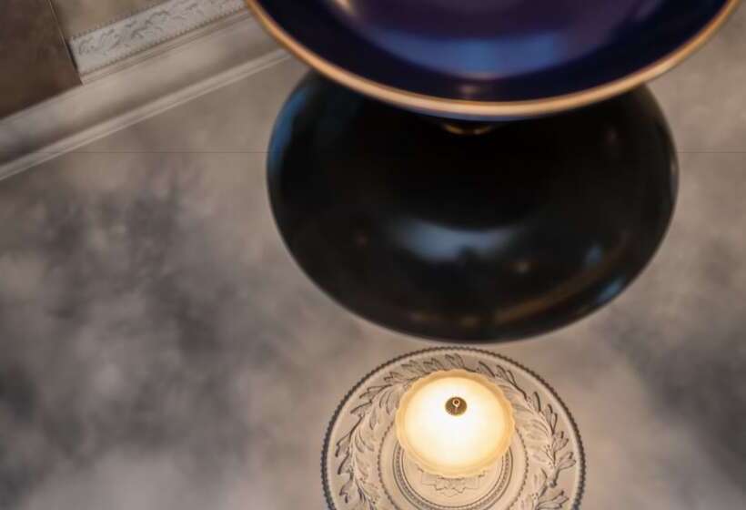 Junior Suite, Noble Suites