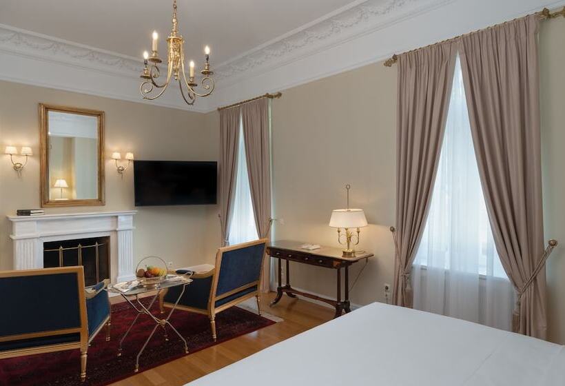 Suite Supérieure, Noble Suites
