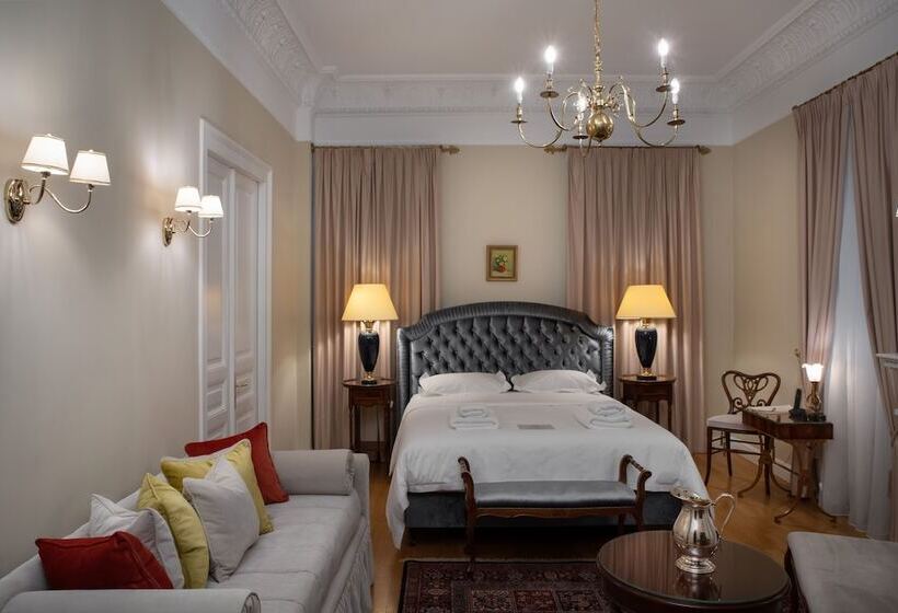 Suite Supérieure, Noble Suites