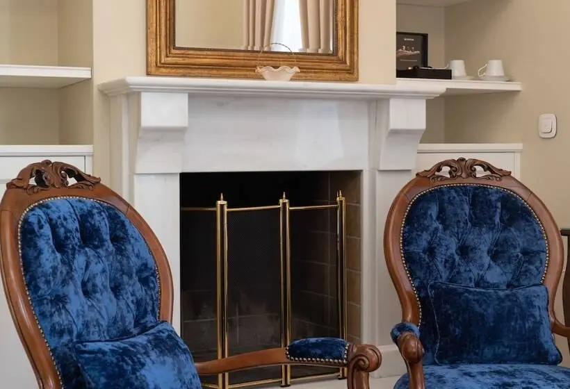سوئیت با چشم‌انداز, Noble Suites