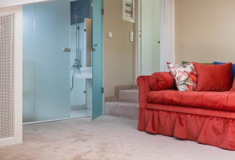 Suite avec Vues, Noble Suites