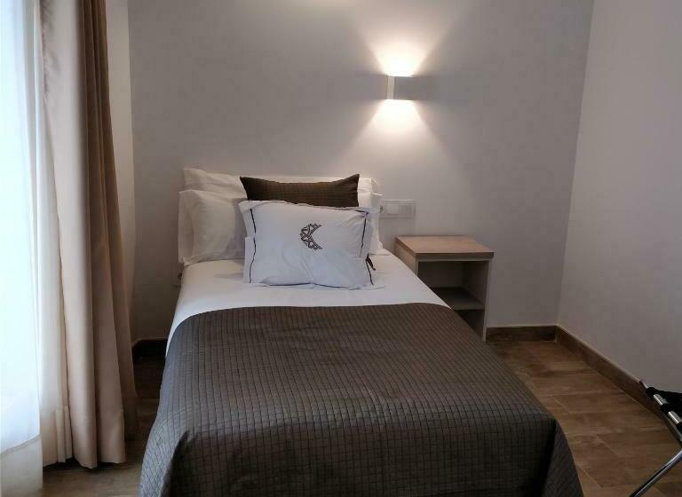 اتاق استاندارد یک نفره, Patios Del Orfebre