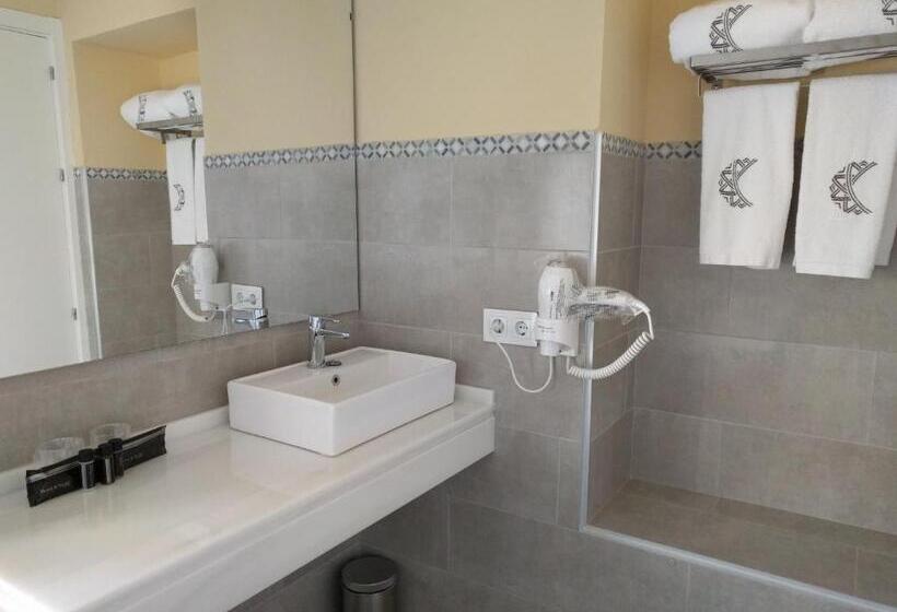 سوئیت جونیور با تراس, Patios Del Orfebre