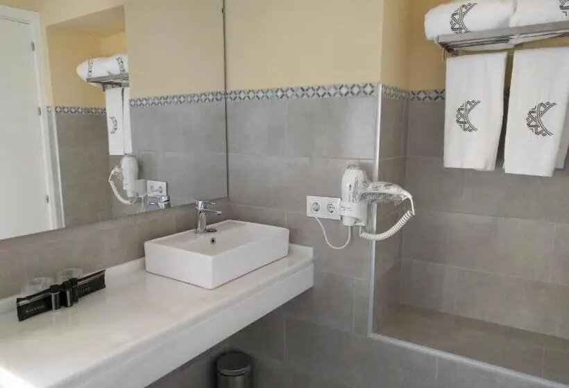 سوئیت جونیور با تراس, Patios Del Orfebre