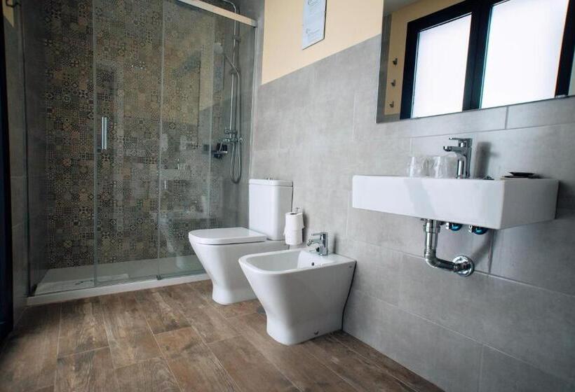 اتاق اکونومی, Patios Del Orfebre