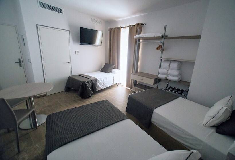 اتاق استاندارد سه نفره, Patios Del Orfebre