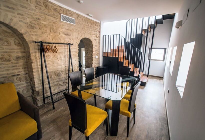 سوئیت جونیور با تراس, Patios Del Orfebre