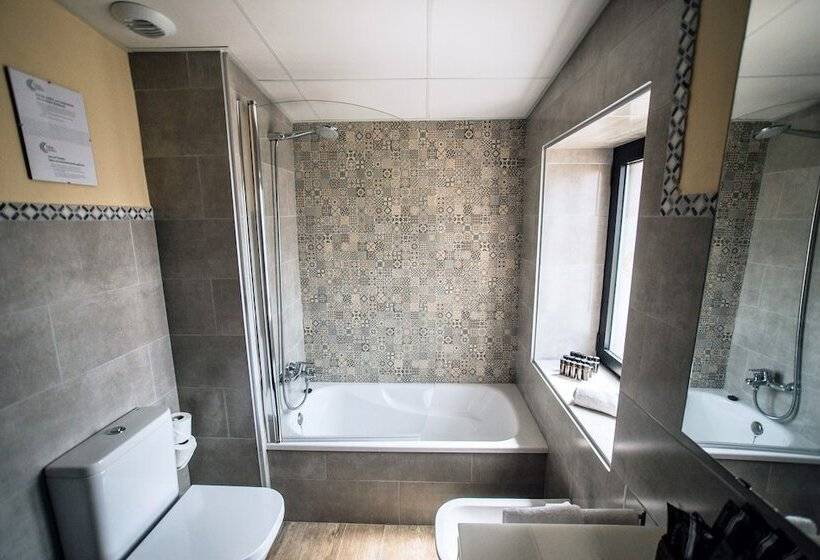 سوئیت جونیور با تراس, Patios Del Orfebre